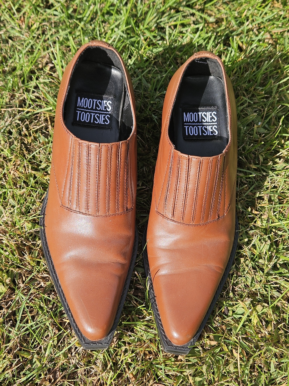 Mootsies Tootsies Brown Pointed Leather Ankle Loafers